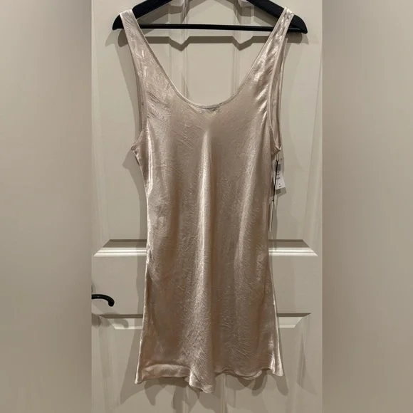 BNWT Aritzia Babaton Renee Denude Silky Dress large $98 STUNNING - Picture 3 of 11